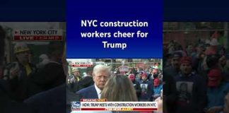 Crowd ERUPTS as Trump visits NYC construction workers #shorts