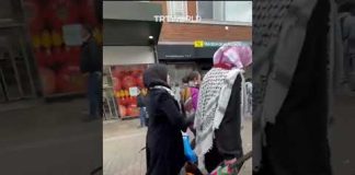 UK man harasses pro-Palestine activists