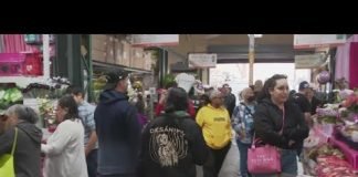 Mother's Day rush at downtown LA flower mall