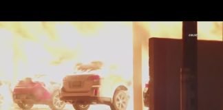 Vehicles in carport in Studio City go up in flames